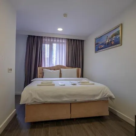 Sophia Κάμπινγκ *